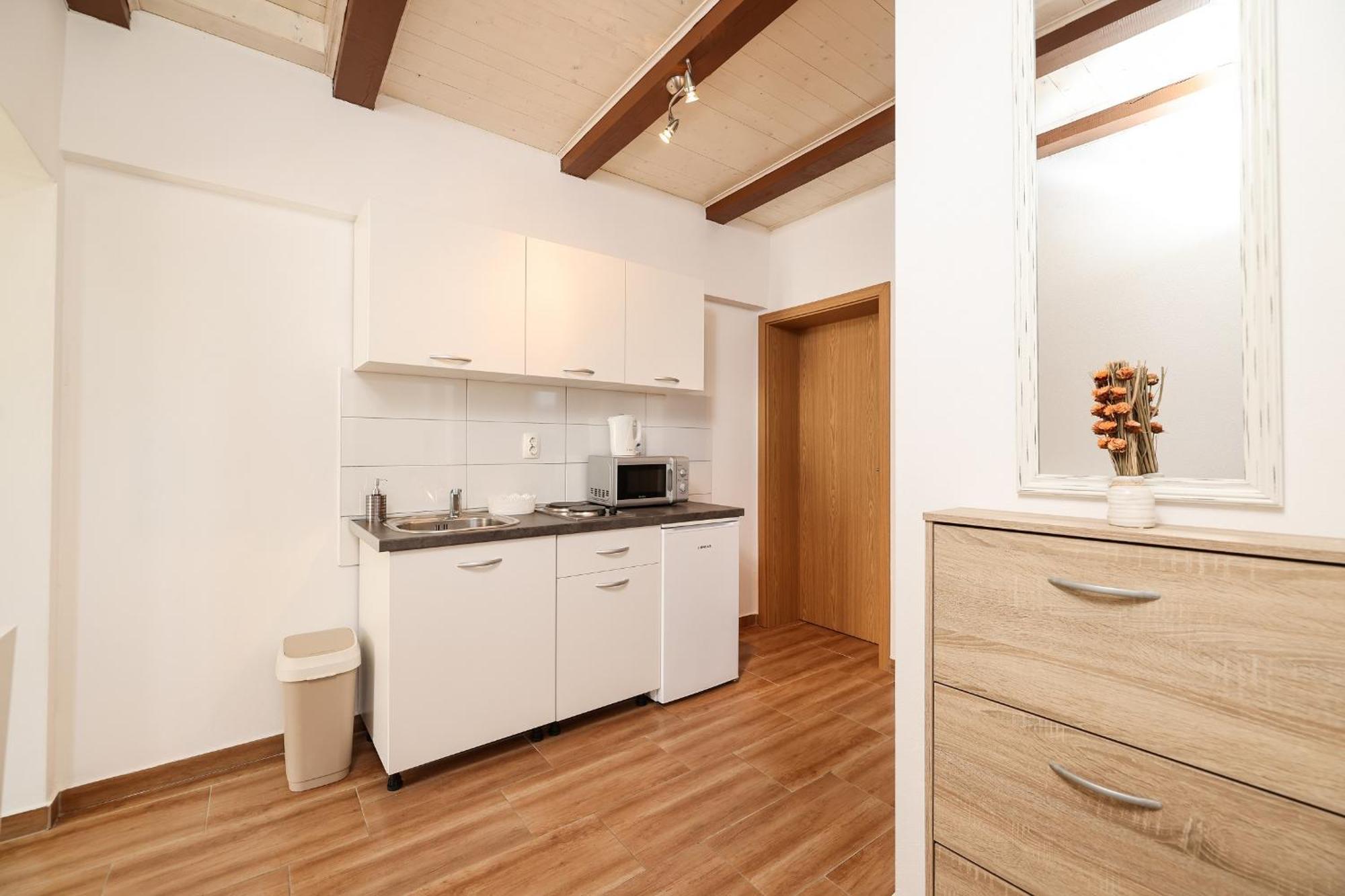 Apartments Feliks Ljubač 外观 照片