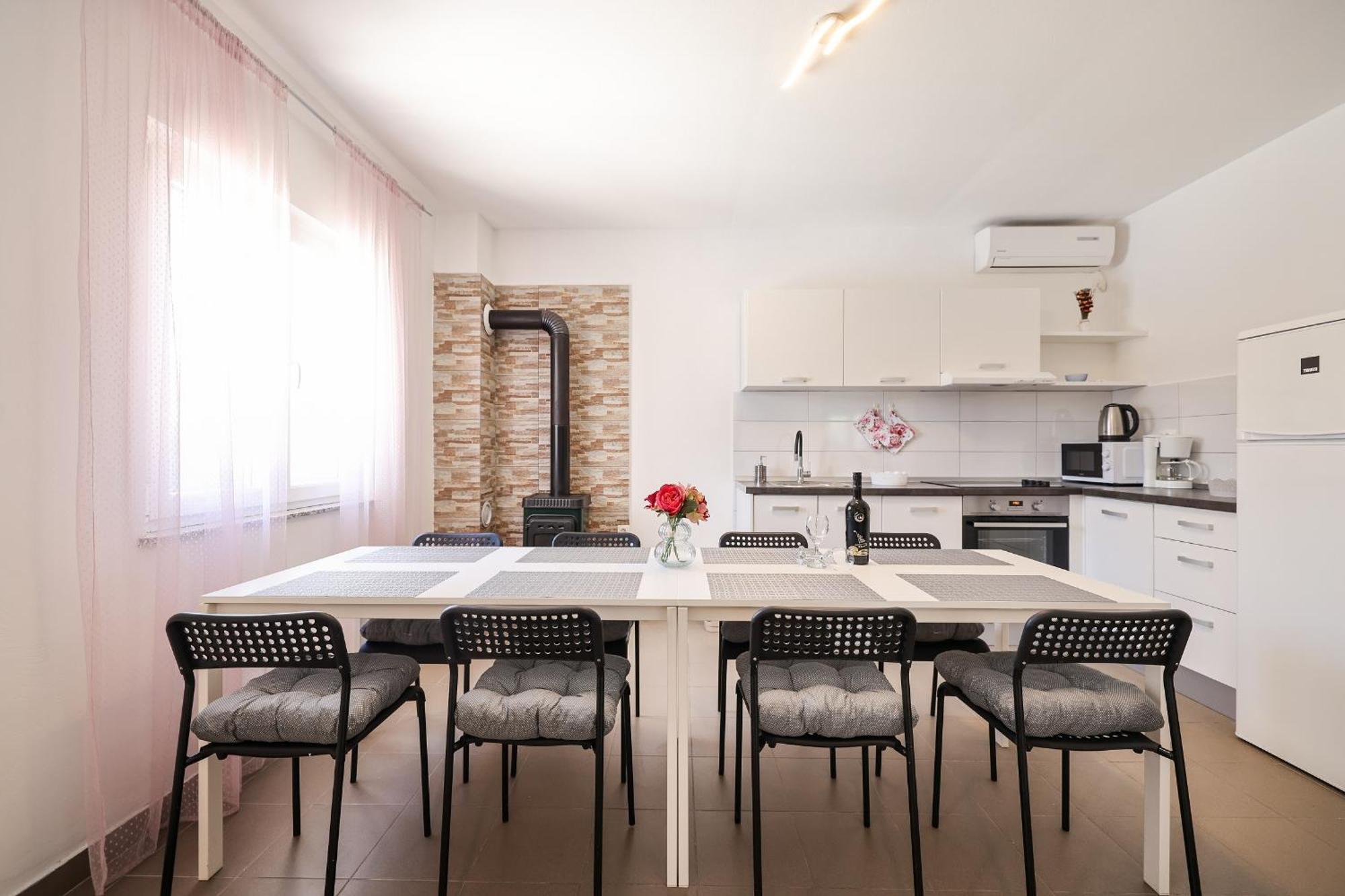 Apartments Feliks Ljubač 外观 照片